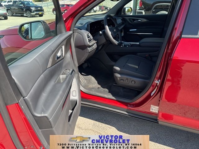 Radiant Red Tintcoat 2026 Chevrolet Traverse LT AWD SUV / Crossover Four-Wheel Drive 8-Speed Automatic