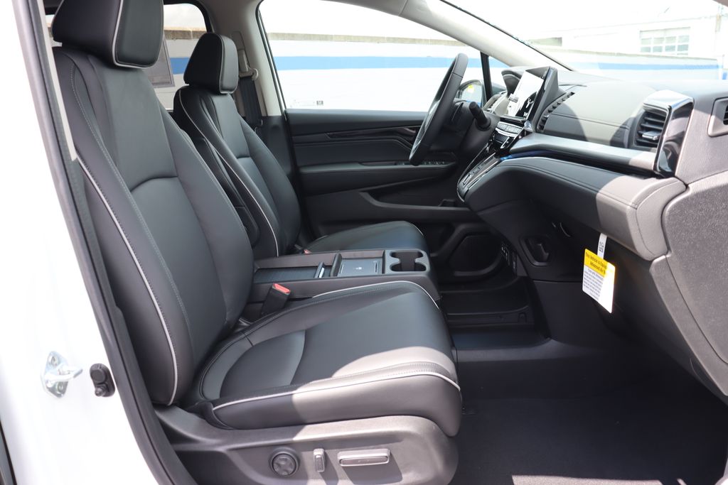 Thumbnail: 2026 Honda Odyssey - 22