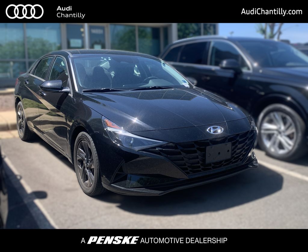 Thumbnail: 2022 Hyundai Elantra - 1