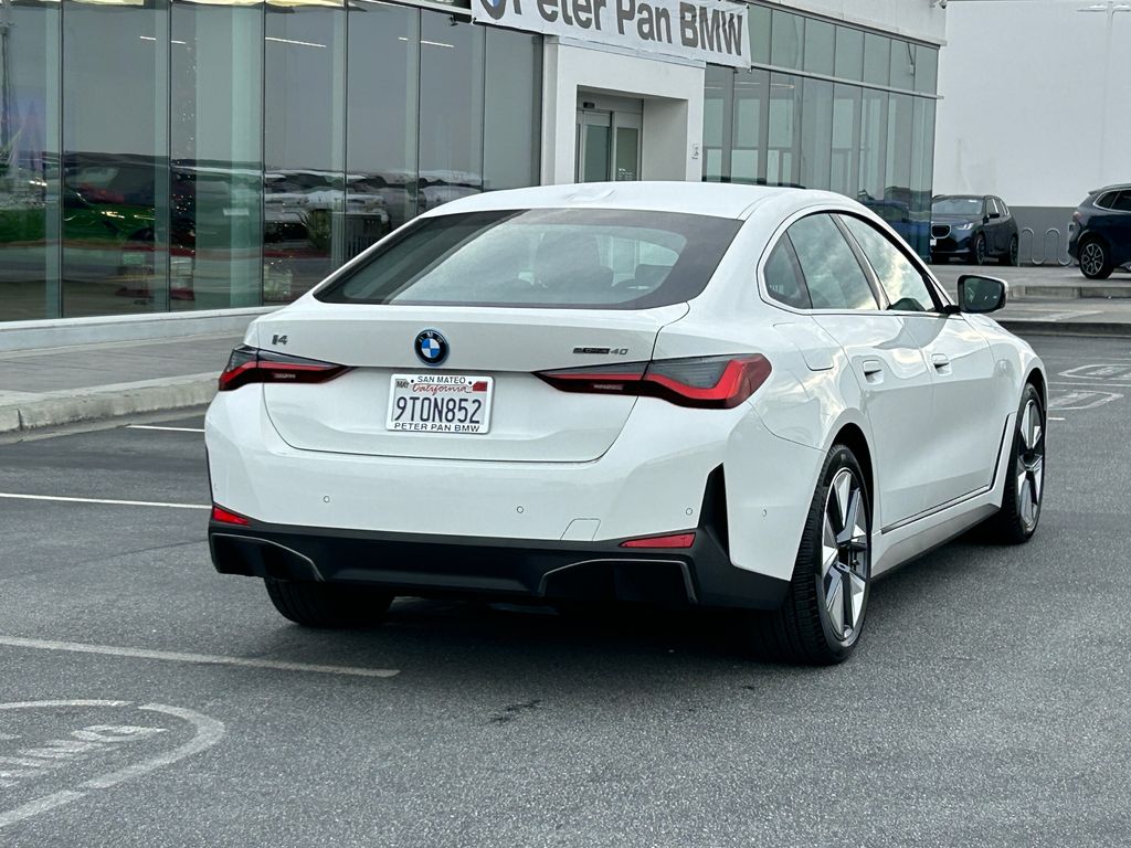 Thumbnail: 2025 BMW i4 - 5