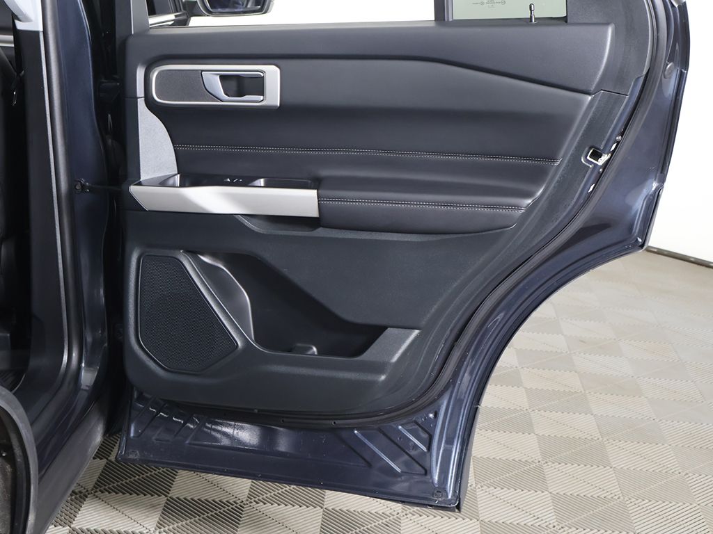Used 2024 Blue Ford XLT image 25