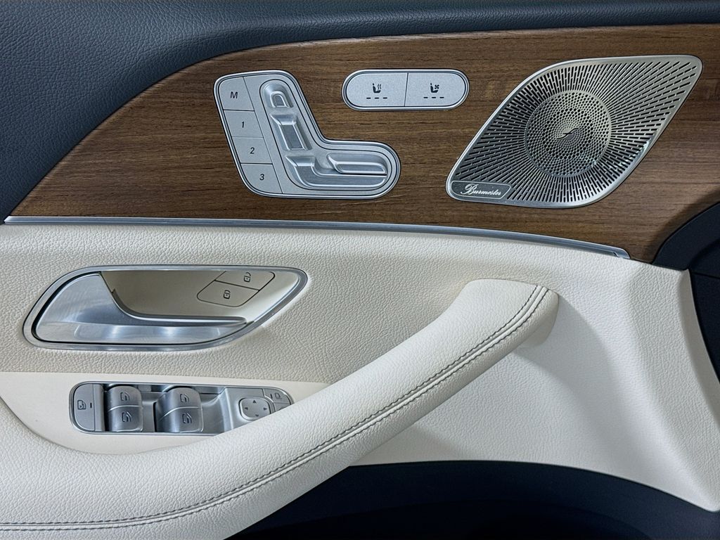 Thumbnail: 2021 Mercedes-Benz GLE - 24