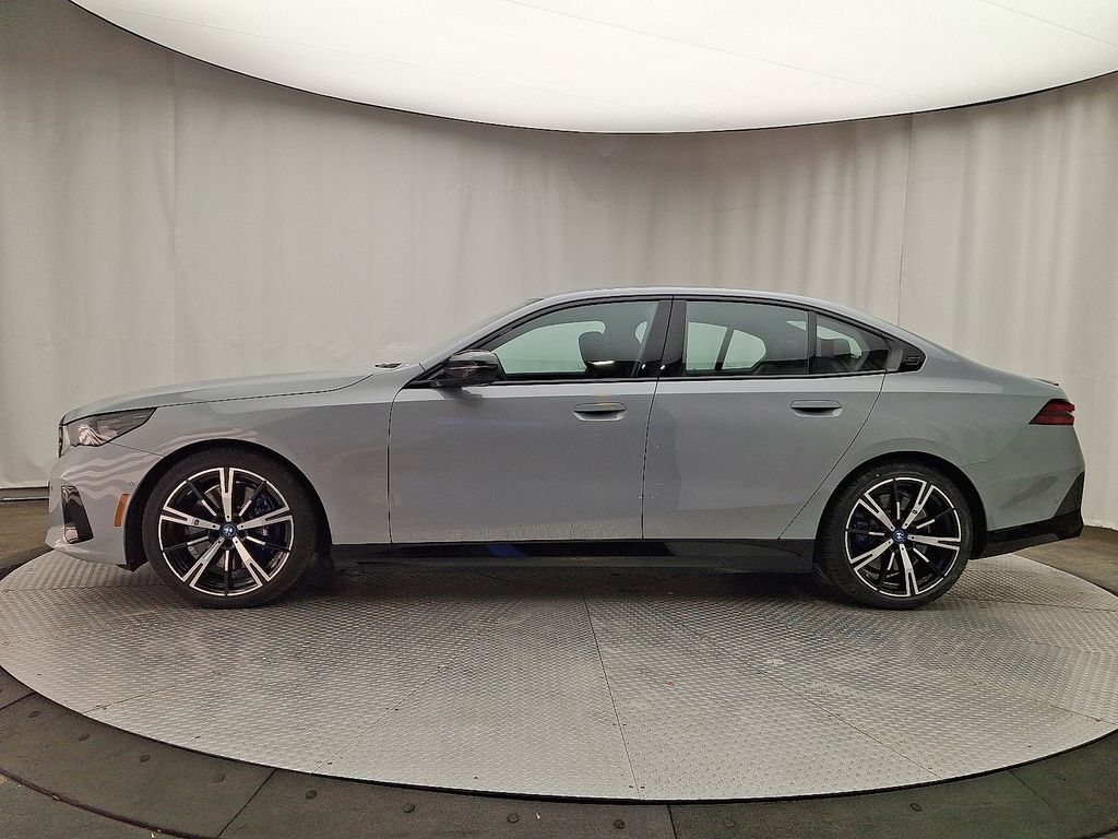 Thumbnail: 2024 BMW i5 - 7