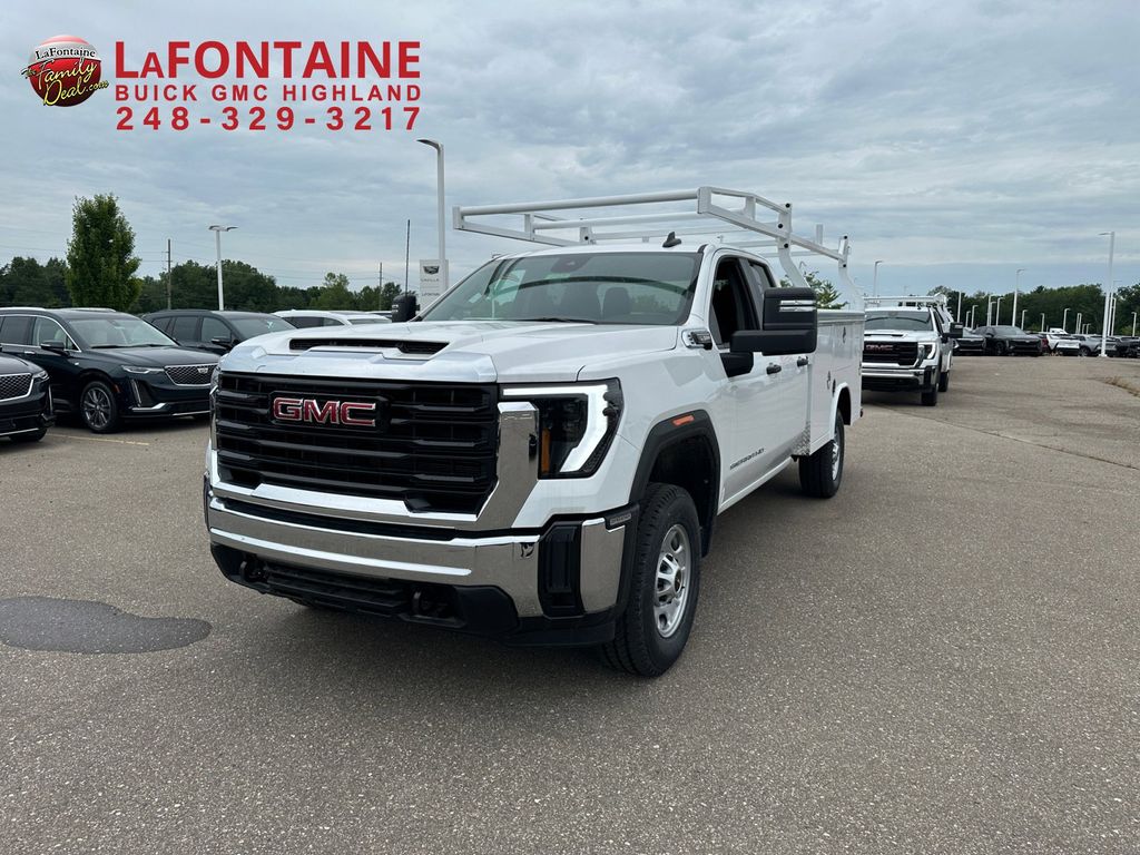 2024 GMC Sierra 2500HD Pro 40