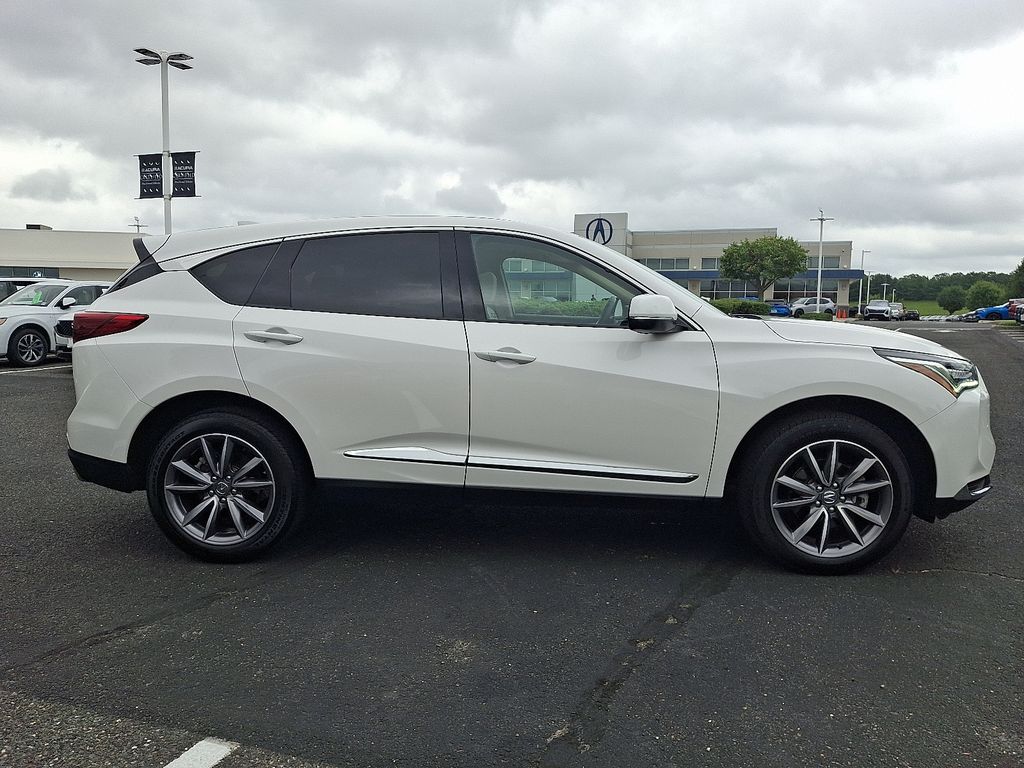 Thumbnail: 2024 Acura RDX - 7