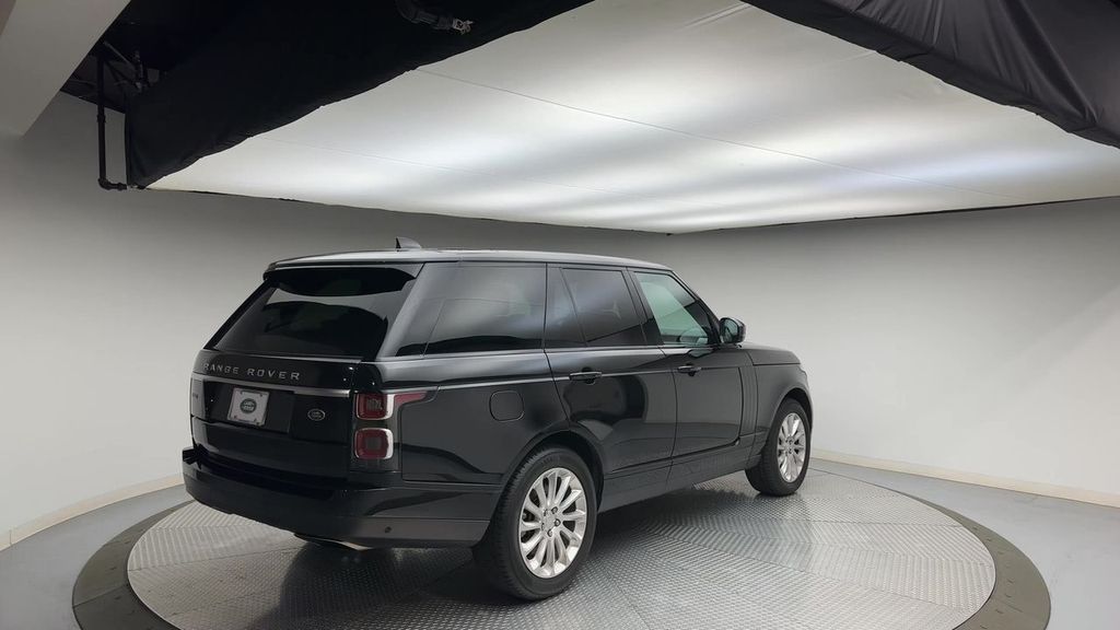 Thumbnail: 2019 Land Rover Range Rover - 8