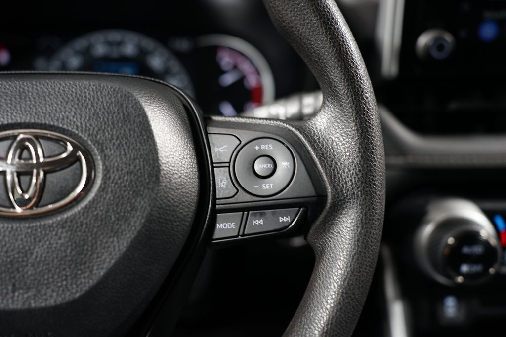 2023 Toyota RAV4 XLE 13