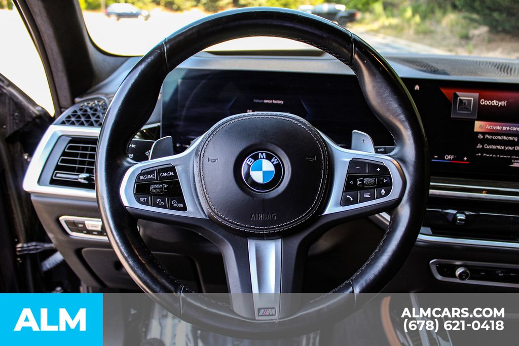 Used 2023 Black BMW xDrive40i image 25