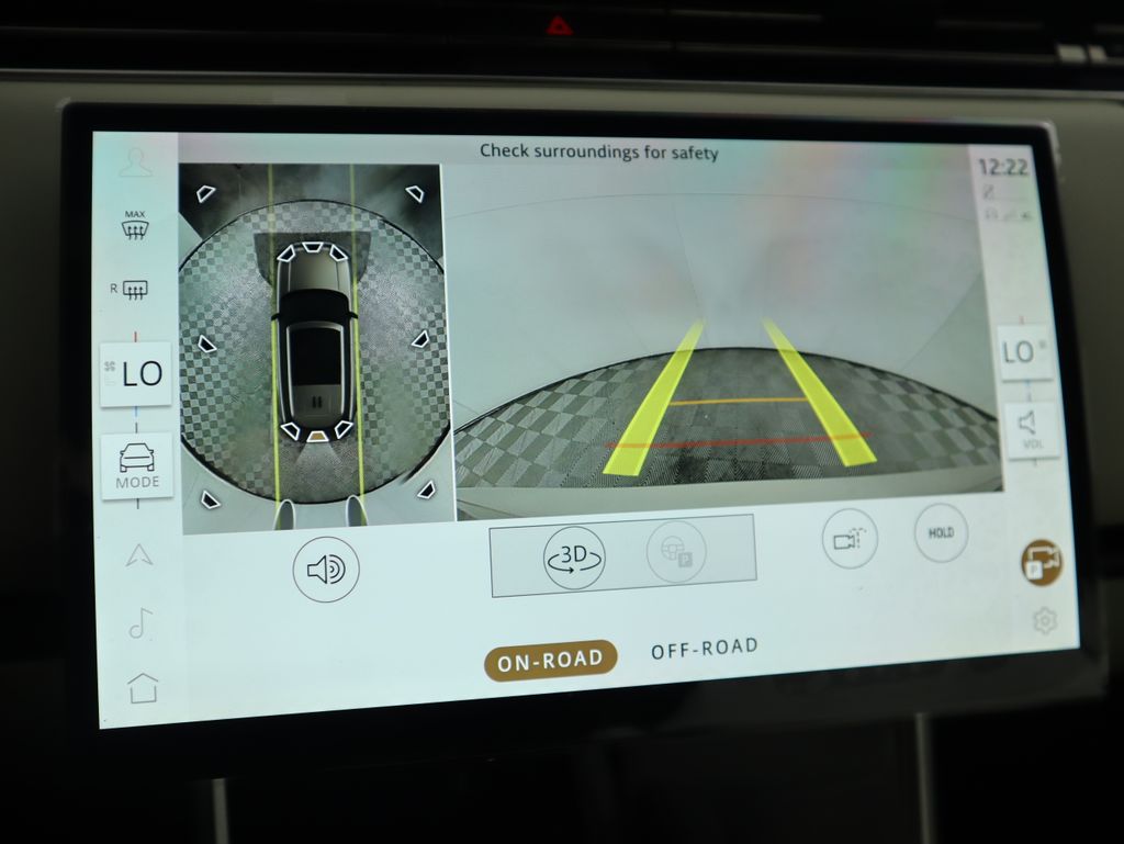 Thumbnail: 2026 Land Rover Range Rover - 17