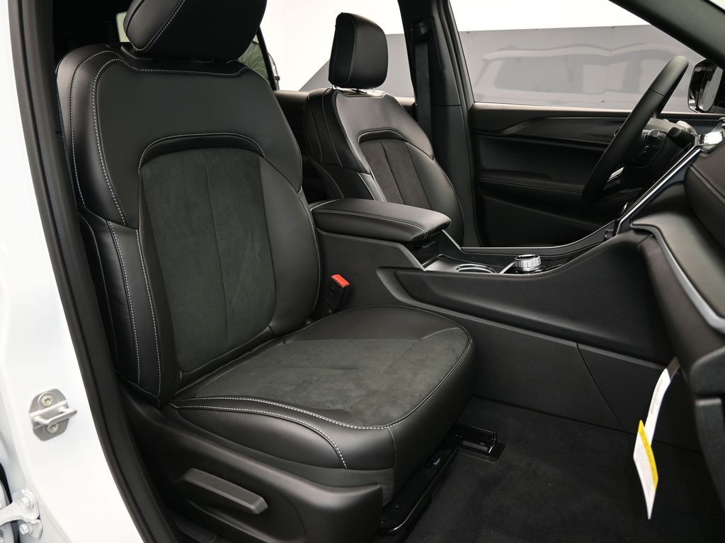 Used 2025 Bright White Clearcoat Jeep Altitude image 35