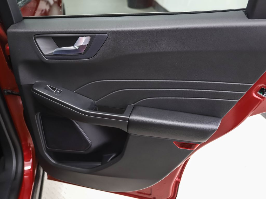 2024 Ford Escape Platinum 24
