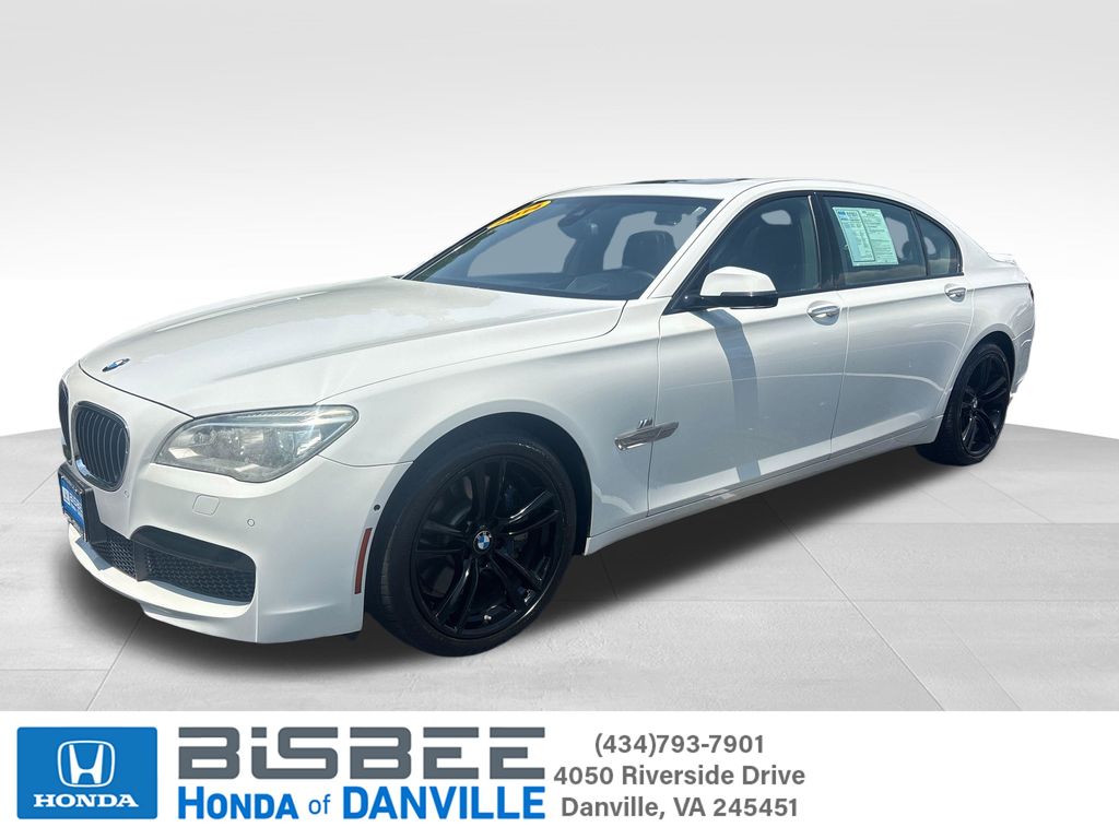 Alpine White 2014 BMW 7 Series Sedan Rear-Wheel Drive 8-Speed Automatic