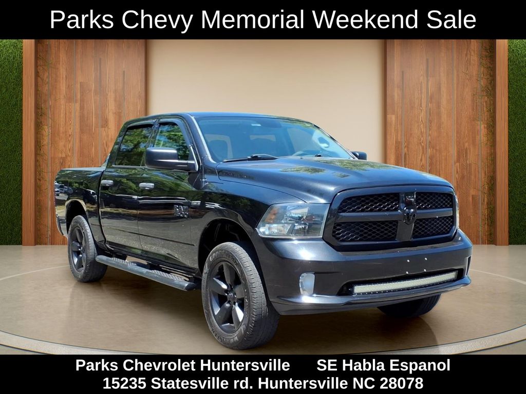 Brilliant Black Crystal Pearlcoat 2016 RAM 1500 Express Crew Cab 4WD Pickup Truck Four-Wheel Drive 8-Speed Automatic