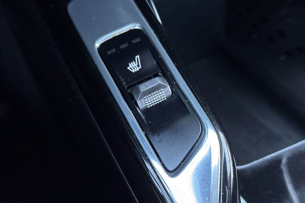 used 2022 Kia Sorento car, priced at $29,914