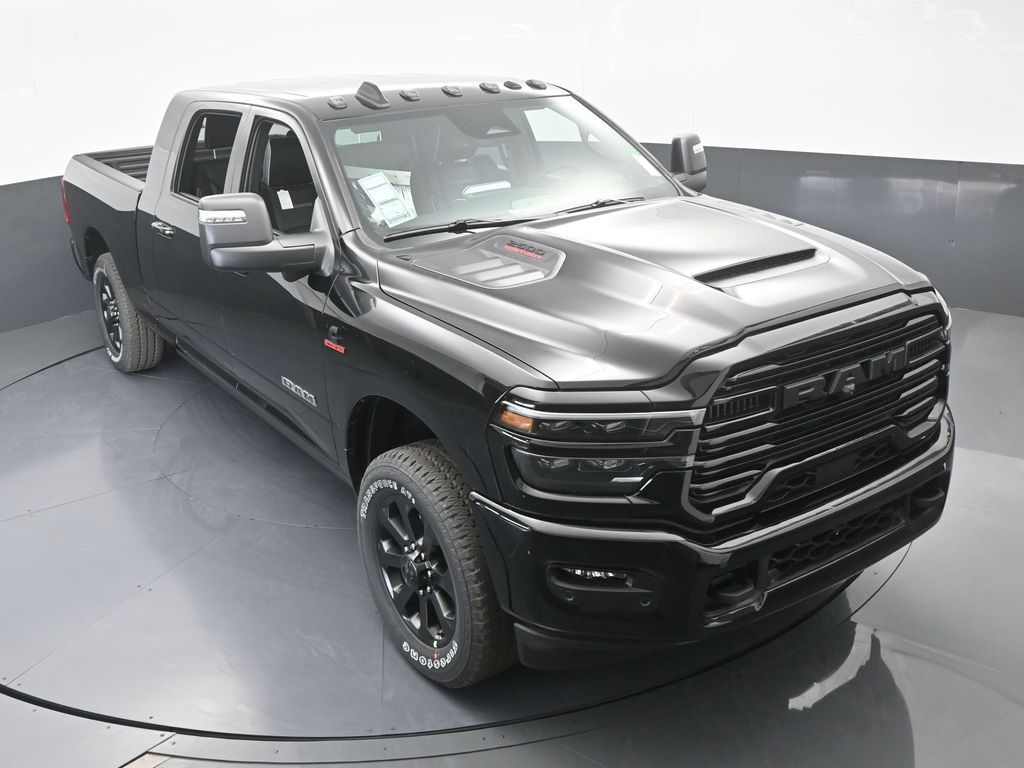 New 2026 Diamond Black Crystal Pearlcoat Ram Laramie image 54