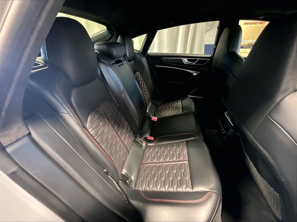 2021 Audi RS 7 — photo 16