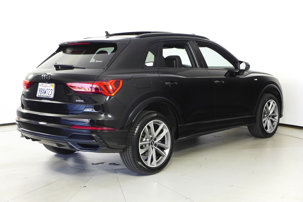 Thumbnail: 2022 Audi Q3 - 7