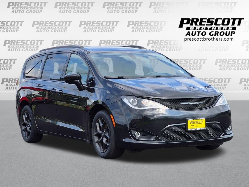 2020 Chrysler Pacifica Touring L Plus