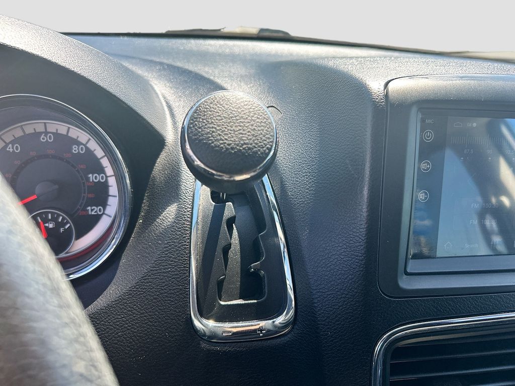 Thumbnail: 2014 Dodge Grand Caravan - 16