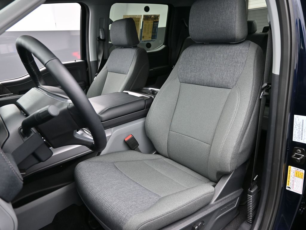2024 Ford F-150 Lightning Flash
