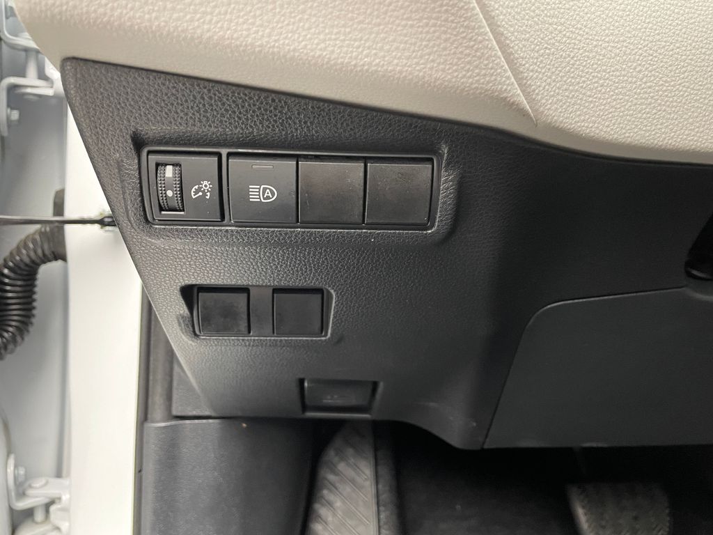 Thumbnail: 2025 Toyota Corolla Cross - 19