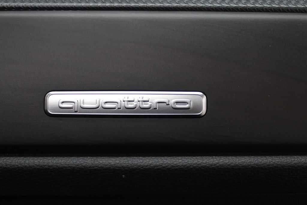 Thumbnail: 2024 Audi Q3 - 28