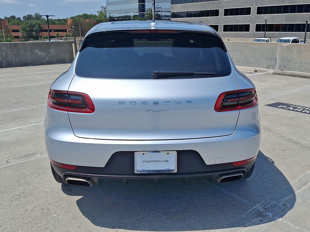 Thumbnail: 2017 Porsche Macan - 9