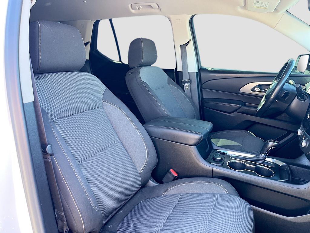 Used 2019 White Chevrolet LT image 27