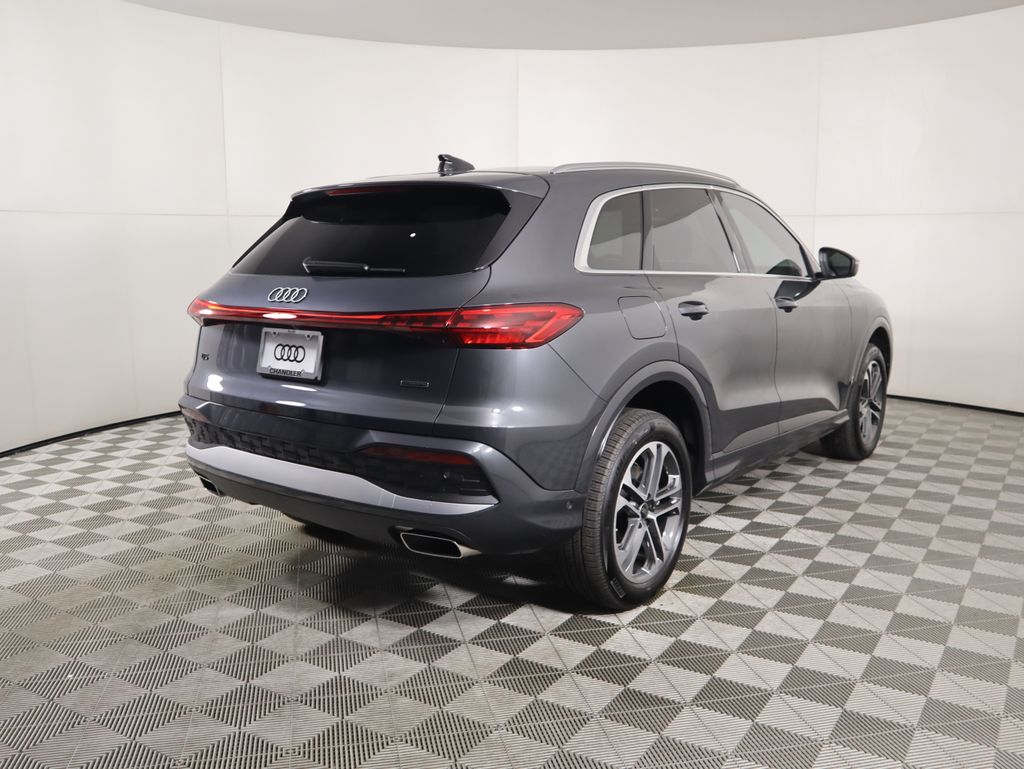 Thumbnail: 2025 Audi Q5 - 6