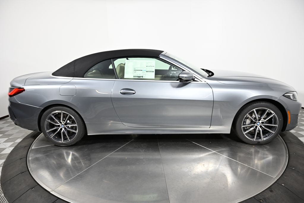 Thumbnail: 2026 BMW 4 Series - 11