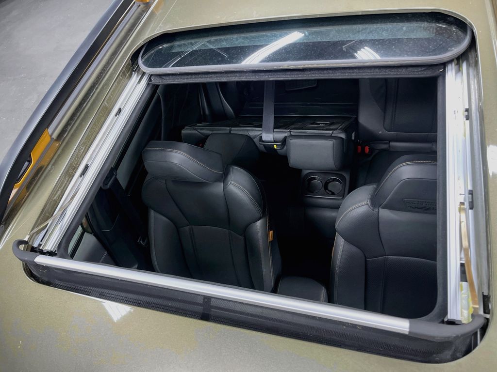Used 2025 Autumn Green Metallic Subaru Wilderness image 23