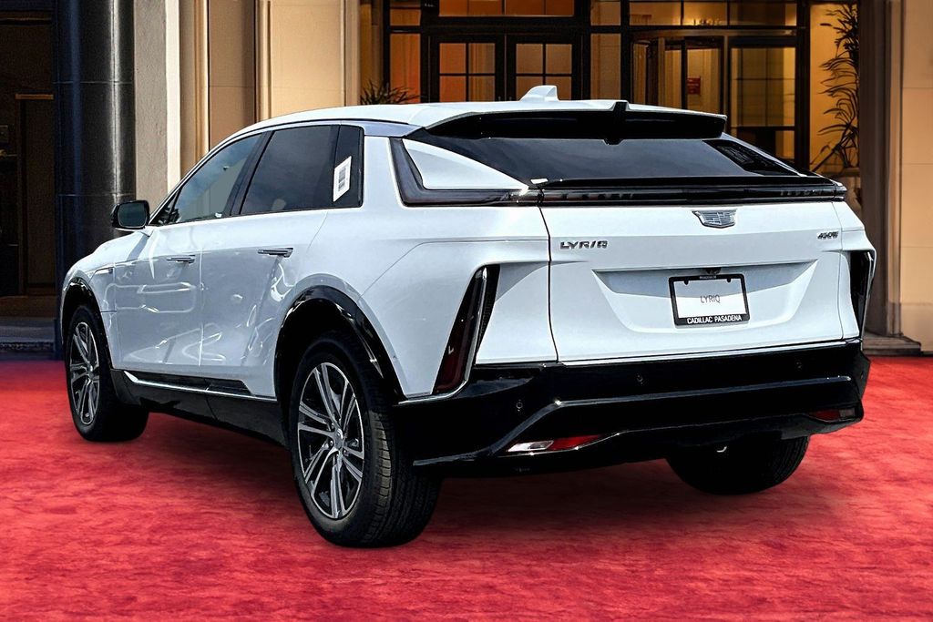 View vehicle photo 4