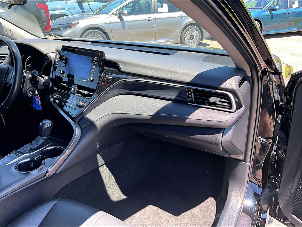 2024 Toyota Camry — photo 12
