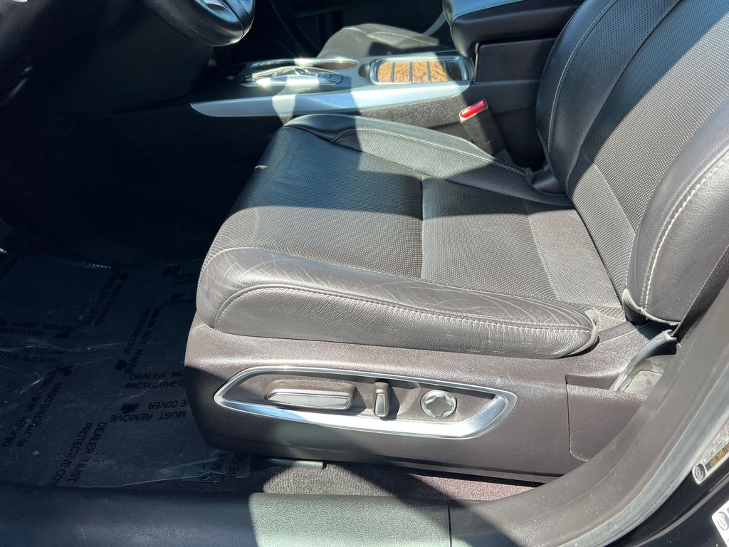 Thumbnail: 2019 Acura MDX - 15