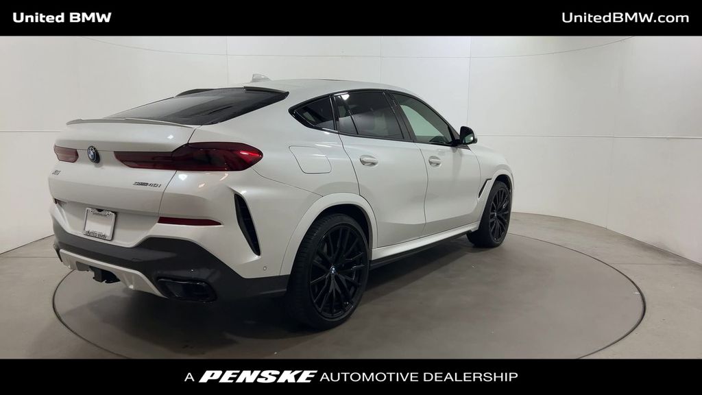 2021 BMW X6 sDrive40i 8
