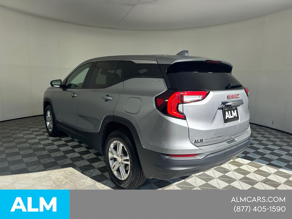 Used 2024 Silver GMC SLE image 9