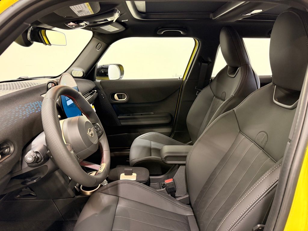 Thumbnail: 2026 MINI Cooper - 12