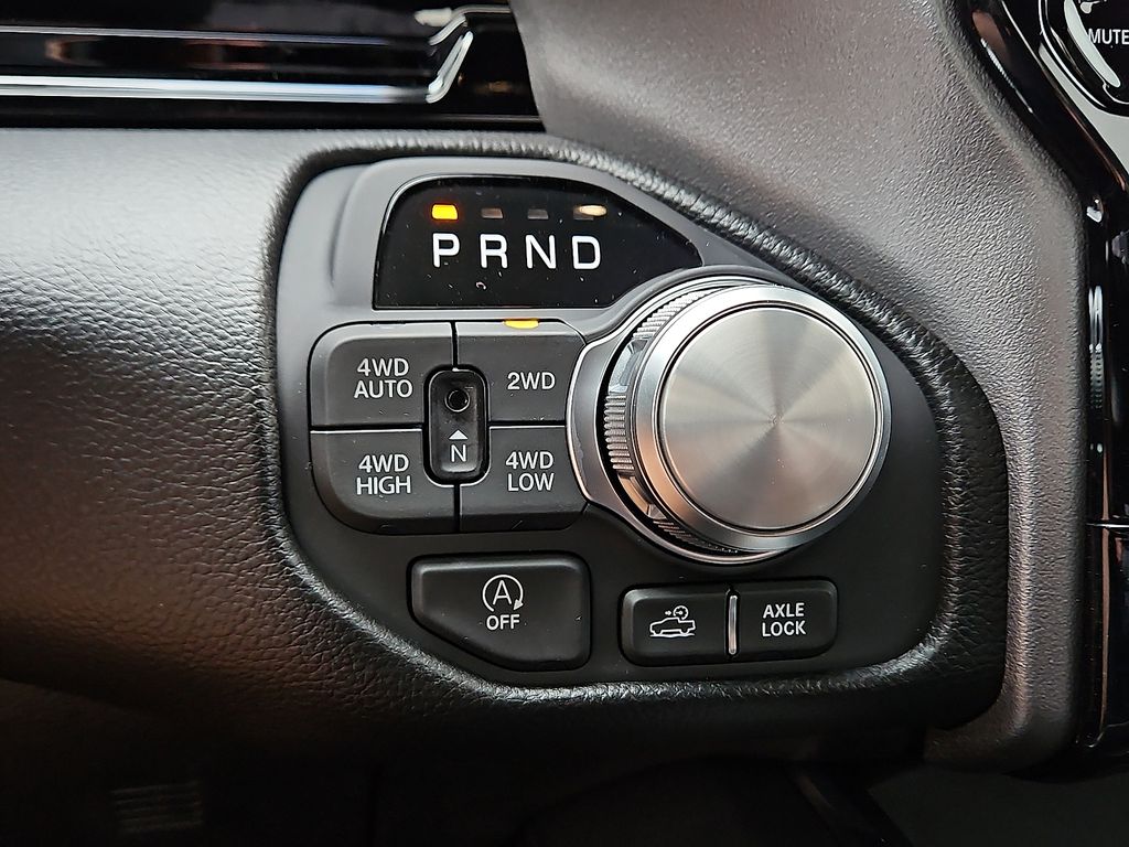 2026 RAM 1500 Laramie - Photo 14