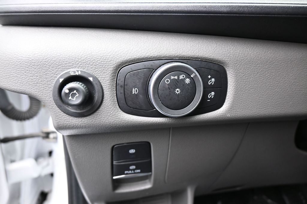 Used 2024 Oxford White Ford XLT image 11