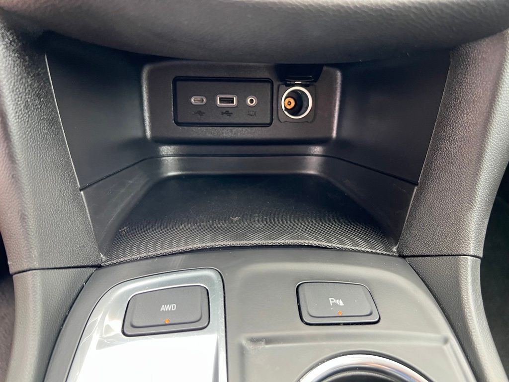 Used 2024 Chevrolet Equinox SUV