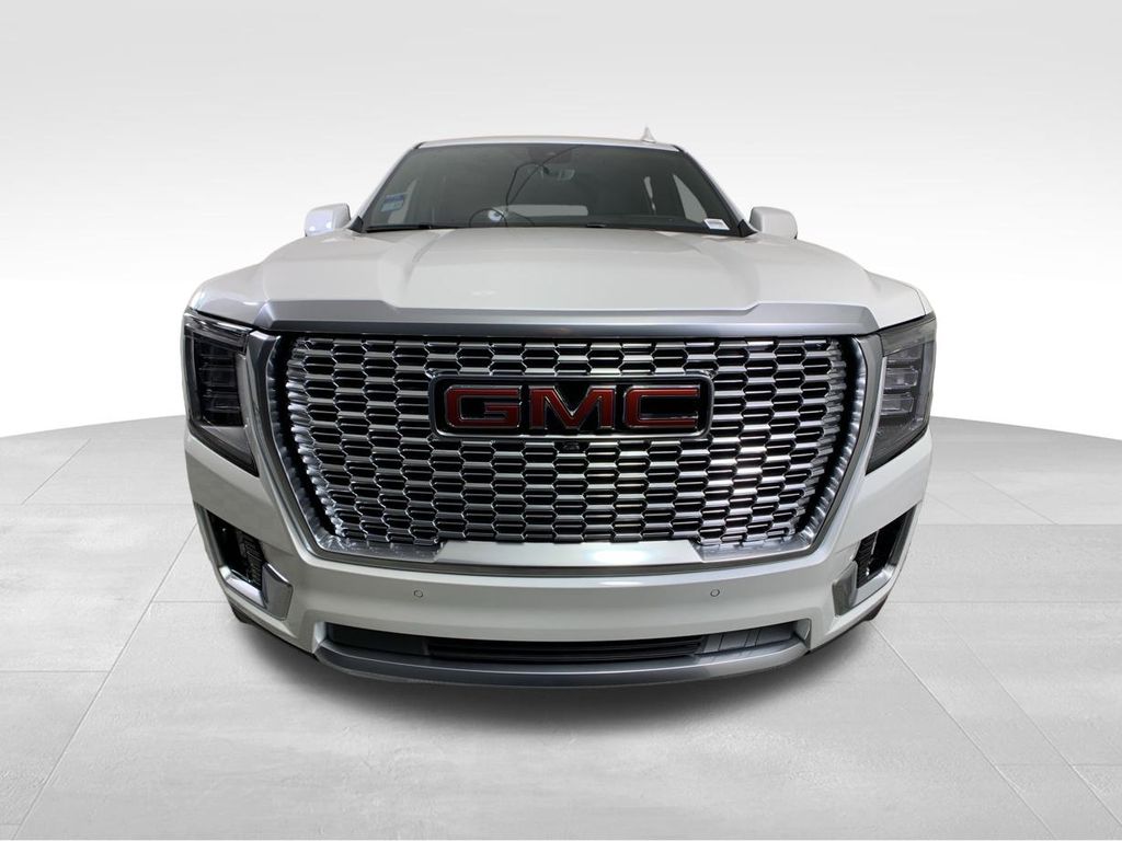 2024 GMC Yukon Denali 9