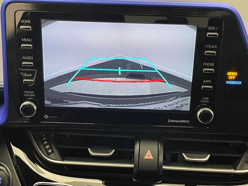 2020 Toyota C-HR XLE 25