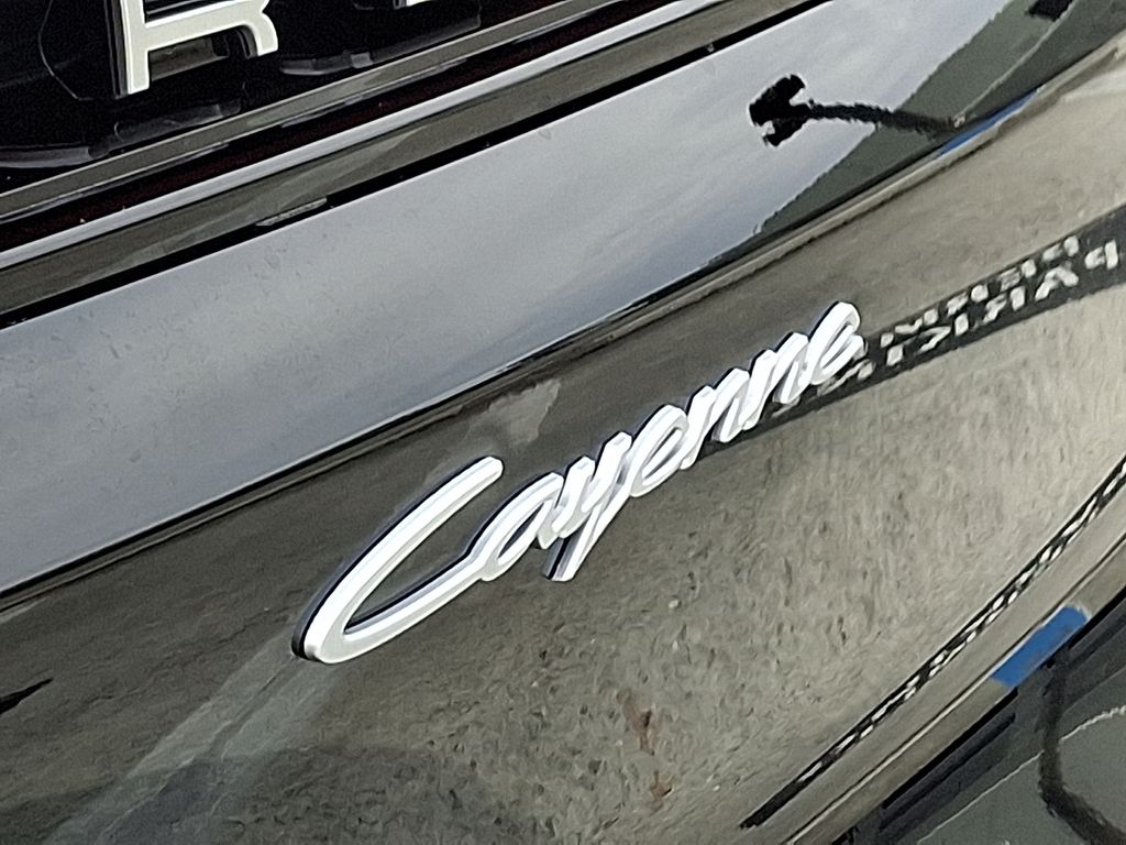 Thumbnail: 2026 Porsche Cayenne - 28