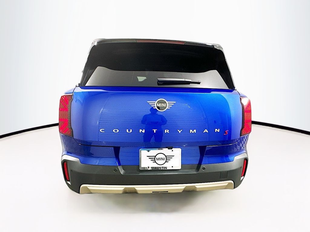 2025 MINI Cooper Countryman Base 6