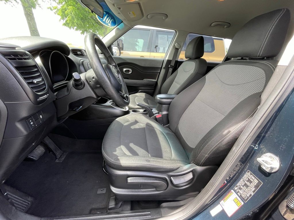 Thumbnail: 2017 Kia Soul - 24
