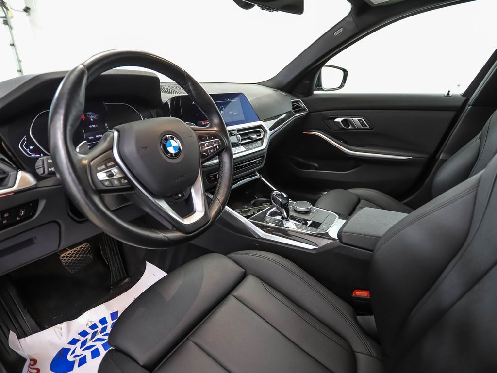 Thumbnail: 2021 BMW 3 Series - 9