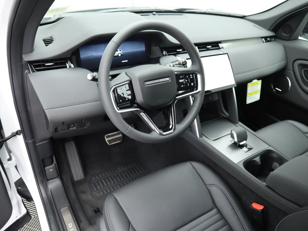 2024 Land Rover Discovery Sport SE 10