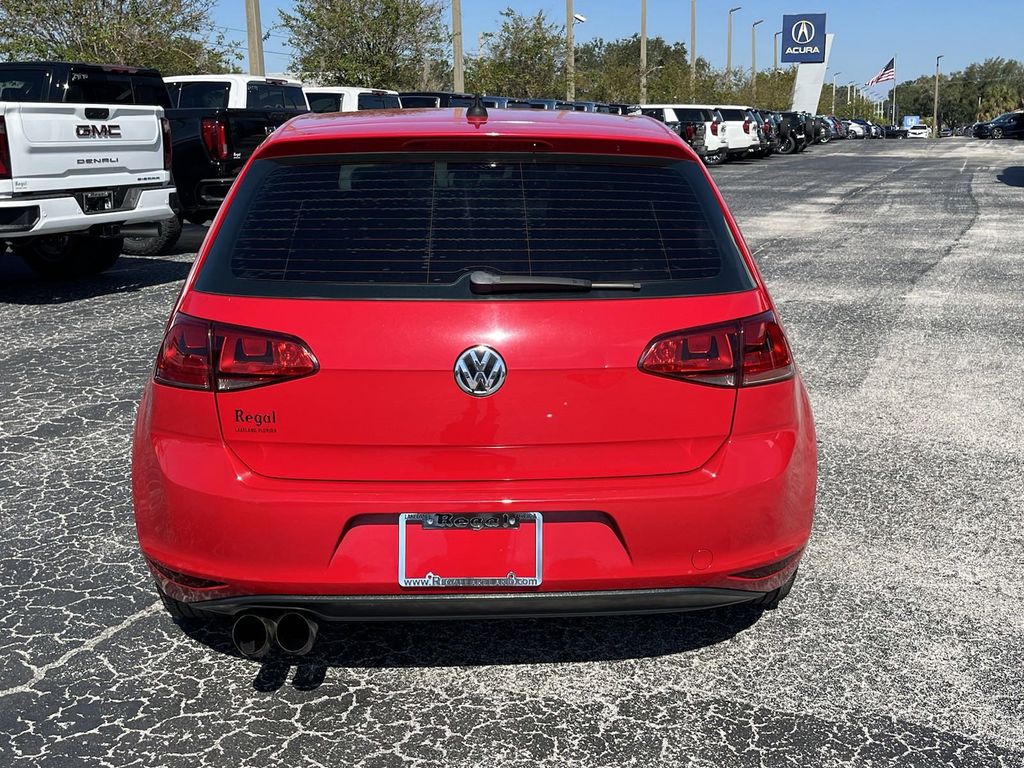 2015 Volkswagen Golf TSI S 4-Door 5