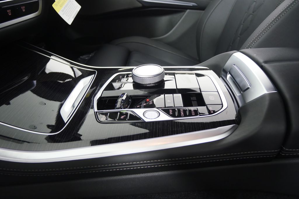 Thumbnail: 2026 BMW X5 - 22