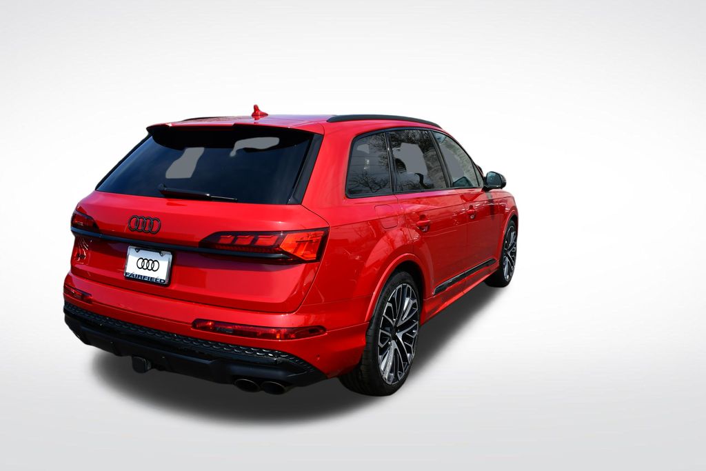 Thumbnail: 2026 Audi SQ7 - 5